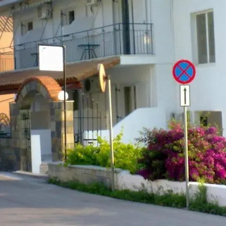 巴拉斯公寓 * Agia Efimia