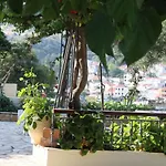 Апартаменты Ballas *