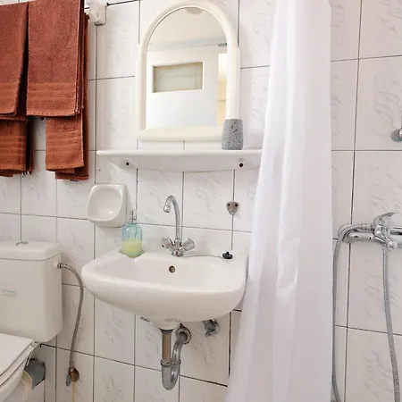Ballas Apartament *